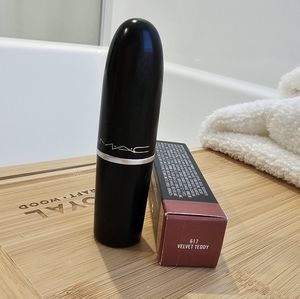 Mac Velvet Teddy Lipstick